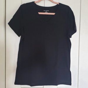 Amazon Essentials Black V-Neck T-Shirt